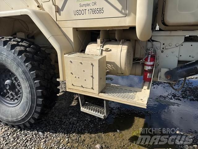 BMY M923A2 Construction - Others