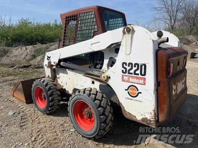 Bobcat S220 Skid steer loaders