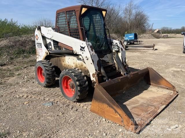 Bobcat S220 Skid steer loaders