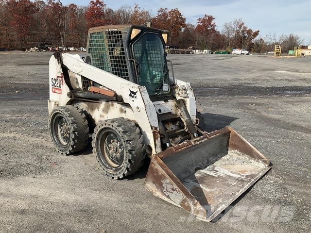 Bobcat S220 Skid steer loaders