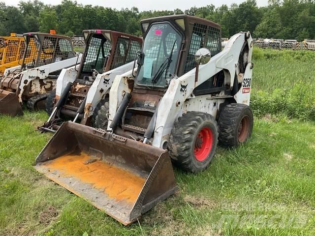 Bobcat S250 Skid steer loaders