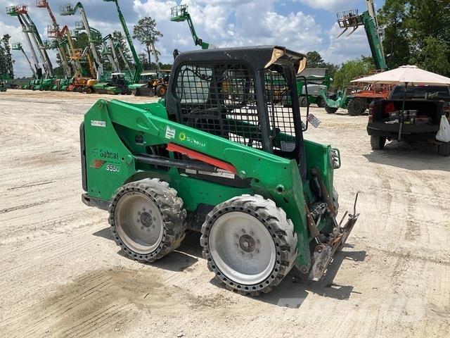 Bobcat S550 Skid steer loaders