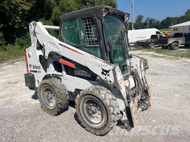 Bobcat S570 Skid steer loaders