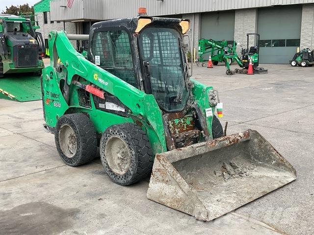 Bobcat S570 Skid steer loaders
