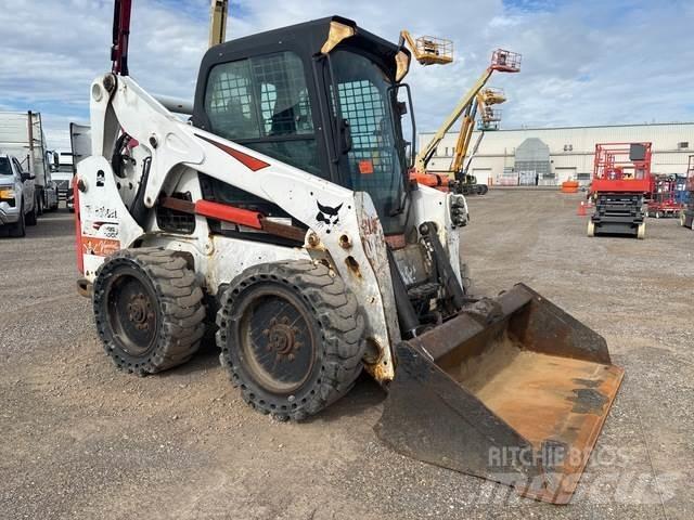 Bobcat S650 Skid steer loaders