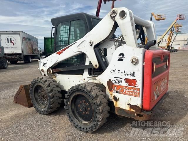 Bobcat S650 Skid steer loaders