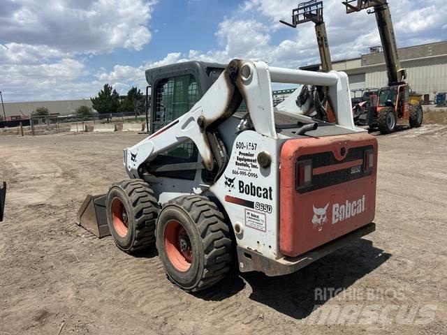 Bobcat S650 Skid steer loaders