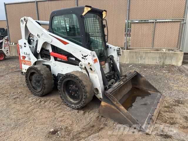 Bobcat S650 Skid steer loaders