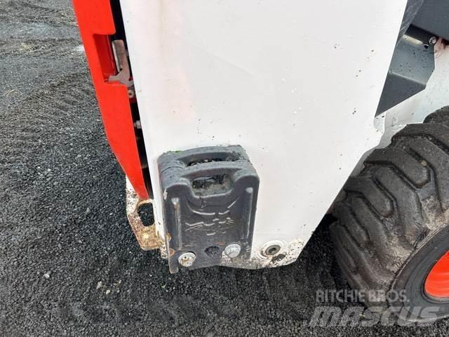 Bobcat S76 Skid steer loaders