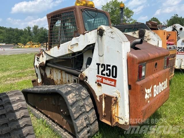 Bobcat T250 Skid steer loaders