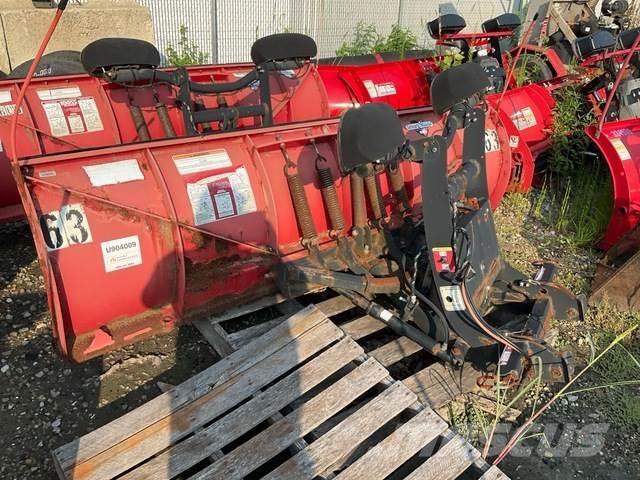 Boss  Snow blades and plows