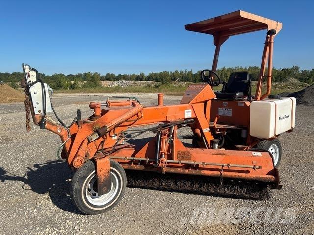 Broce BB250B Indoor sweepers