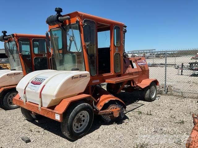 Broce CR350 Indoor sweepers