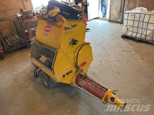 Bunker B100E Concrete pump trucks