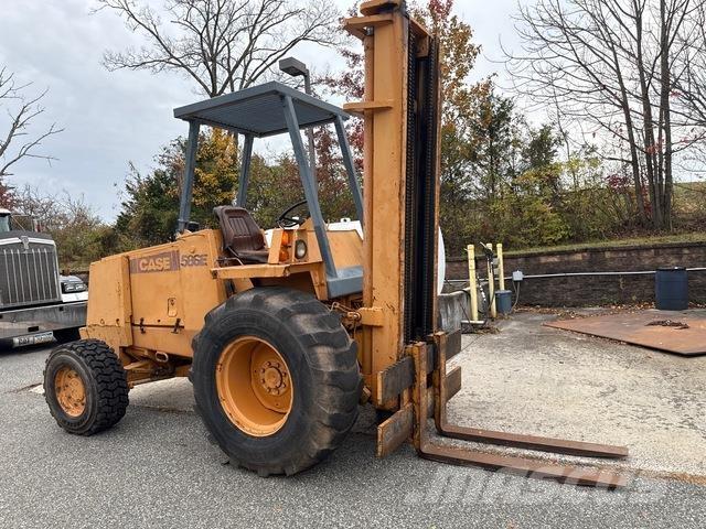 CASE 586E Rough terrain trucks