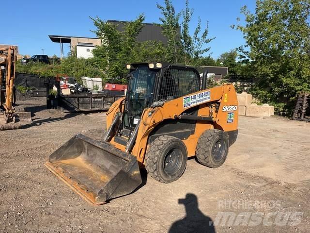 CASE SR250 Skid steer loaders