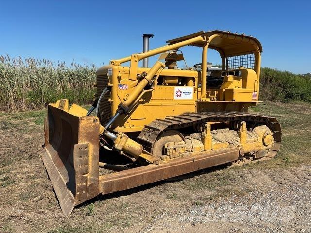 CAT  Crawler dozers