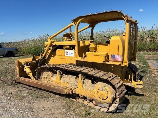 CAT  Crawler dozers