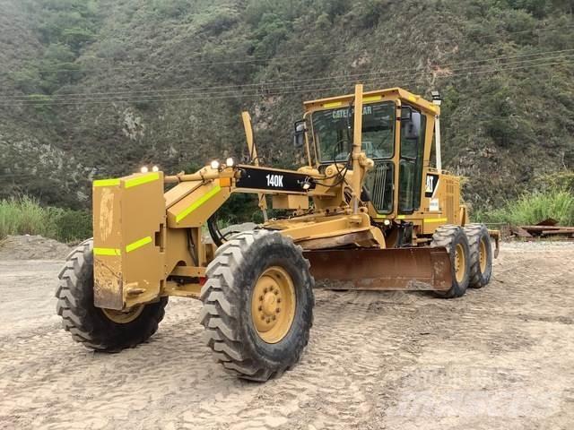 CAT 140K Graders