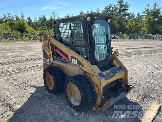 CAT 216B Skid steer loaders