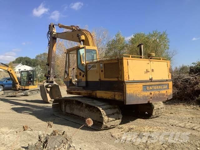 CAT 225 Crawler excavators