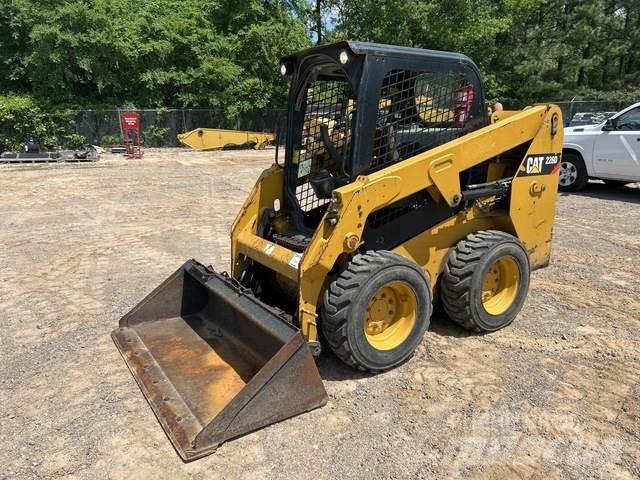 CAT 226D Skid steer loaders