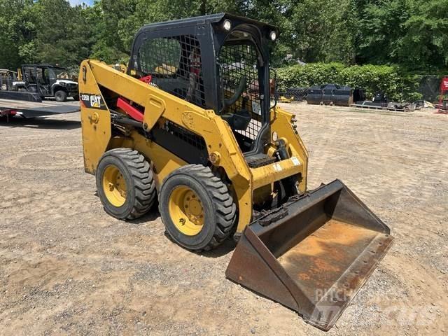 CAT 226D Skid steer loaders