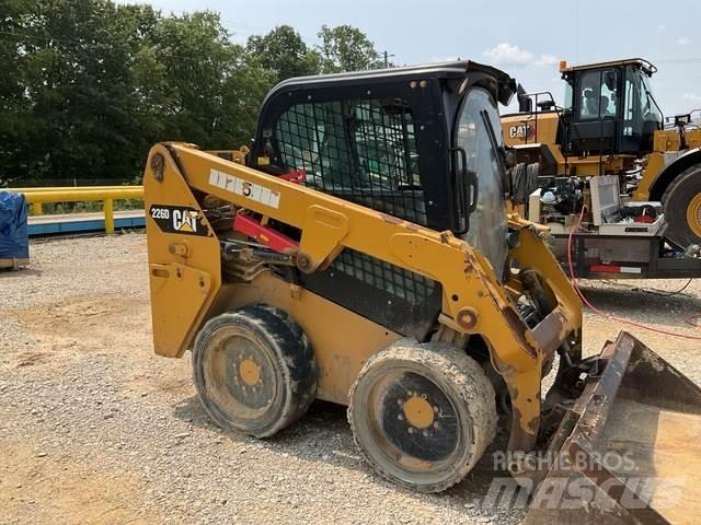 CAT 226D Skid steer loaders