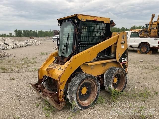 CAT 236B Skid steer loaders