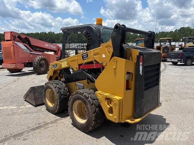 CAT 242D Skid steer loaders