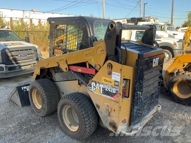 CAT 242D Skid steer loaders