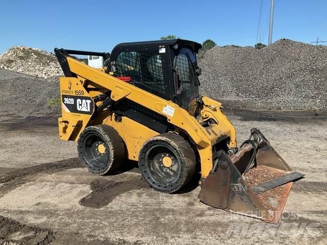 CAT 262D Skid steer loaders