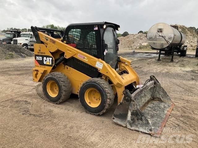 CAT 262D Skid steer loaders