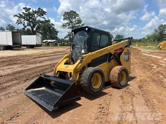 CAT 272D3 Skid steer loaders