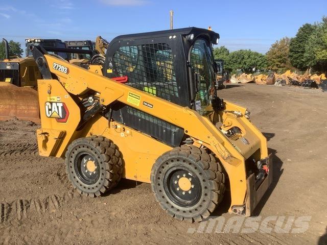 CAT 272D3 Skid steer loaders