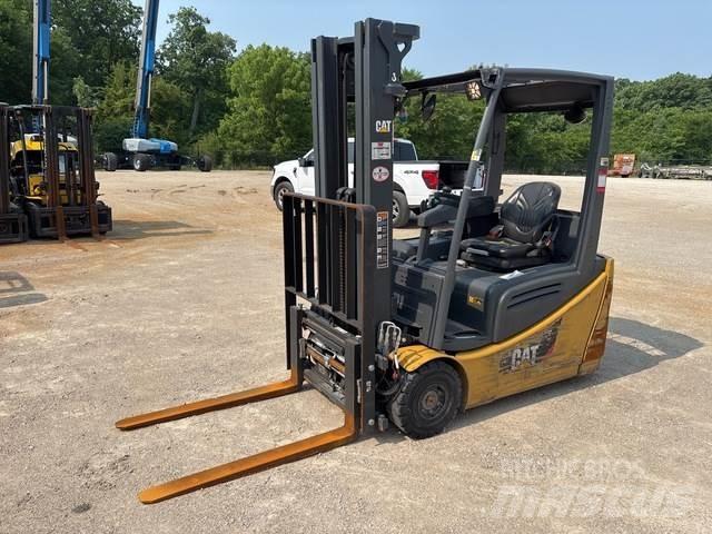 CAT 2ET3000 Electric forklift trucks