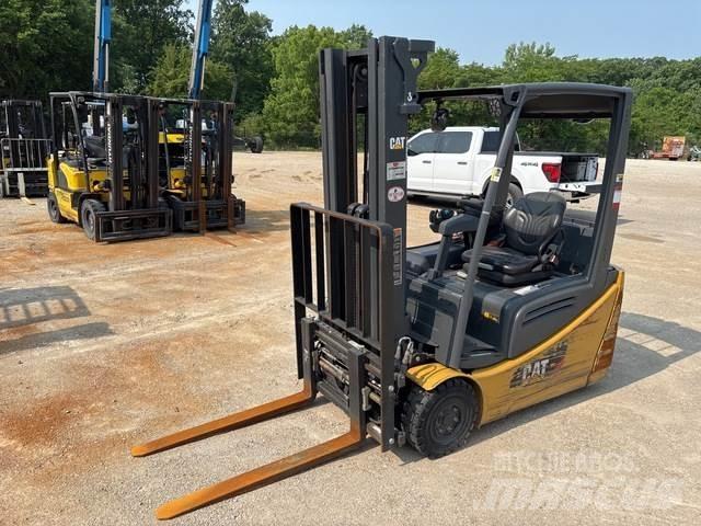 CAT 2ET3000 Electric forklift trucks