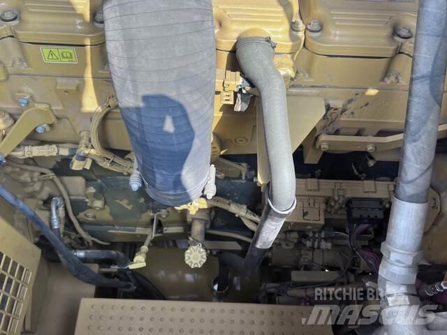 CAT 395 Crawler excavators