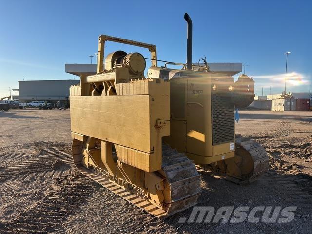 CAT 561N Pipelayer dozers