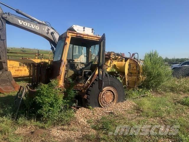 CAT 613C Water tankers