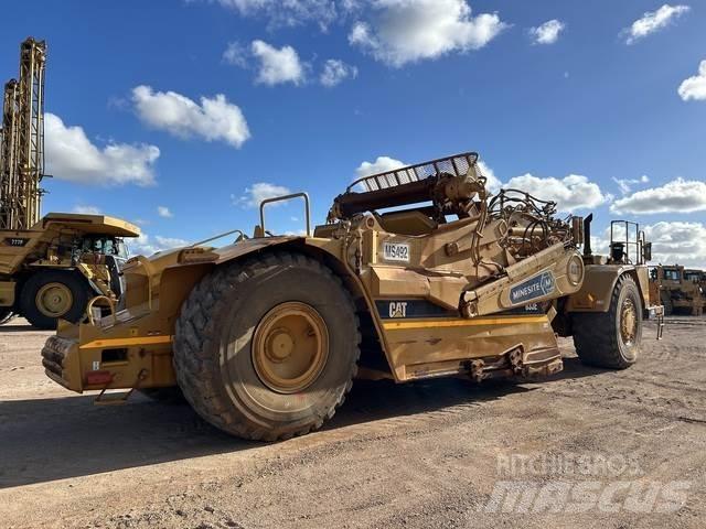 CAT 633E Scrapers