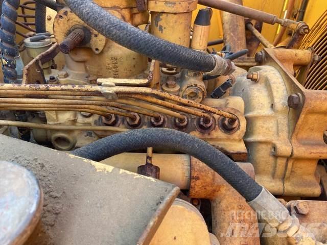 CAT 651E Scrapers