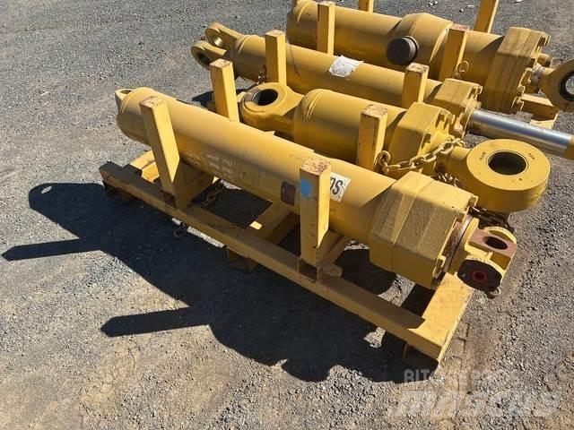 CAT 657E Transportation - Others