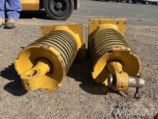 CAT 657E Transportation - Others