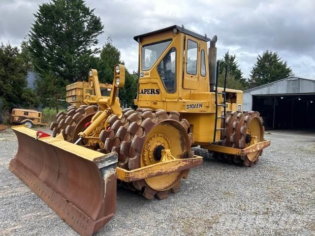 CAT 825B Construction - Others