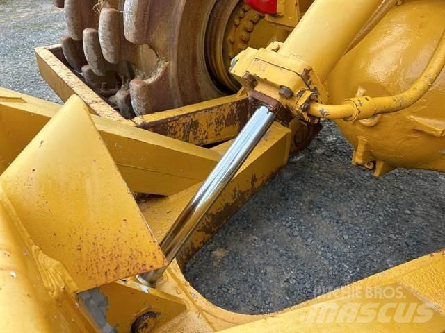 CAT 825B Construction - Others