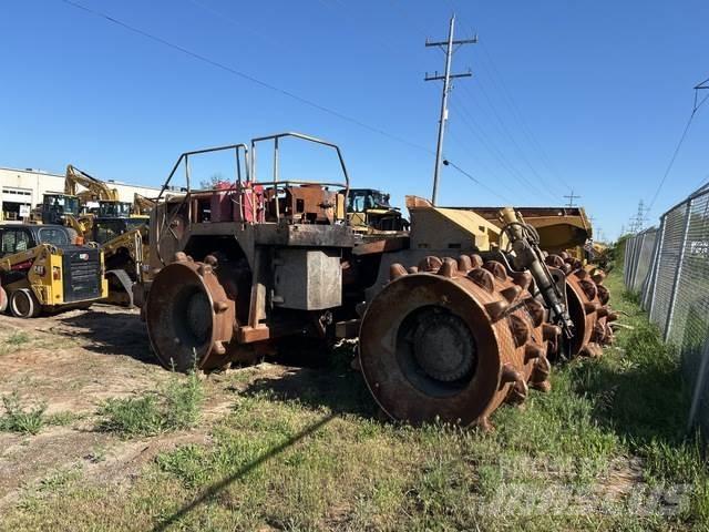 CAT 826H Soil compactors