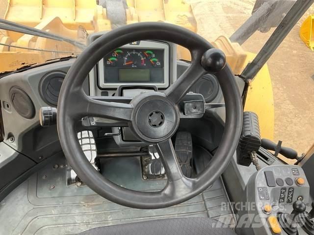CAT 966L Wheel loaders
