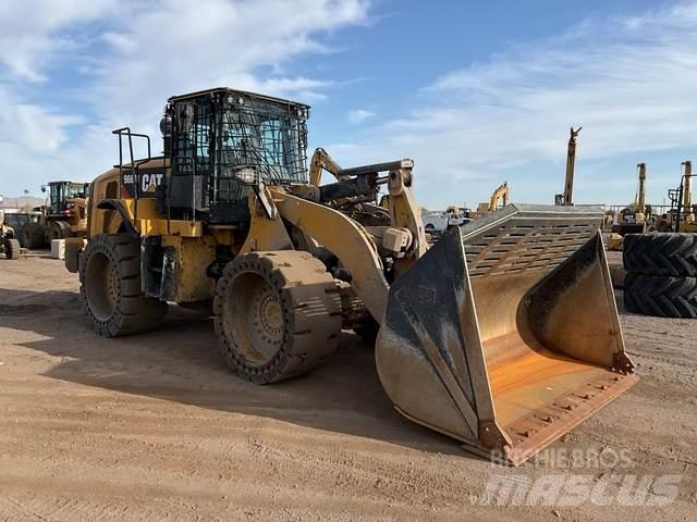 CAT 966M Wheel loaders
