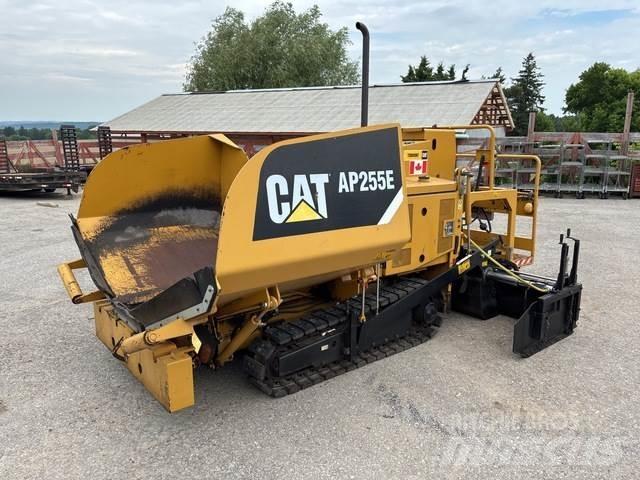 CAT AP255E Asphalt pavers